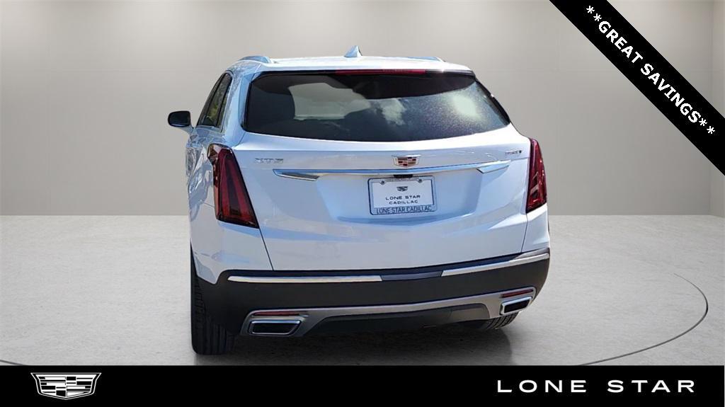 new 2025 Cadillac XT5 car, priced at $49,327