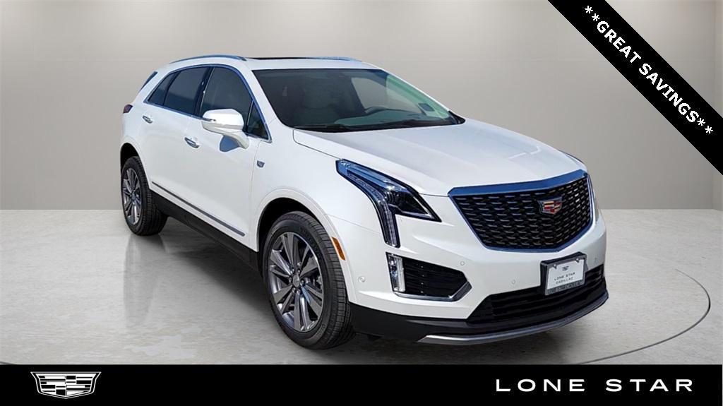 new 2025 Cadillac XT5 car, priced at $49,327