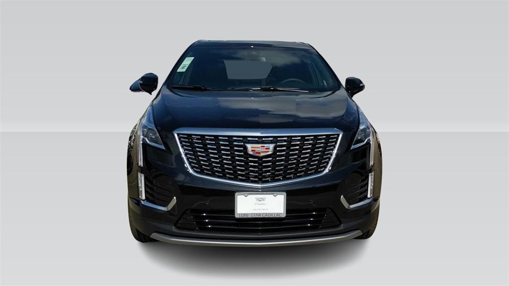 new 2025 Cadillac XT5 car, priced at $55,380