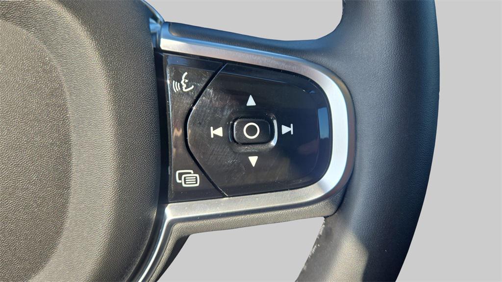 used 2025 Volvo XC90 Plug-In Hybrid car, priced at $59,294