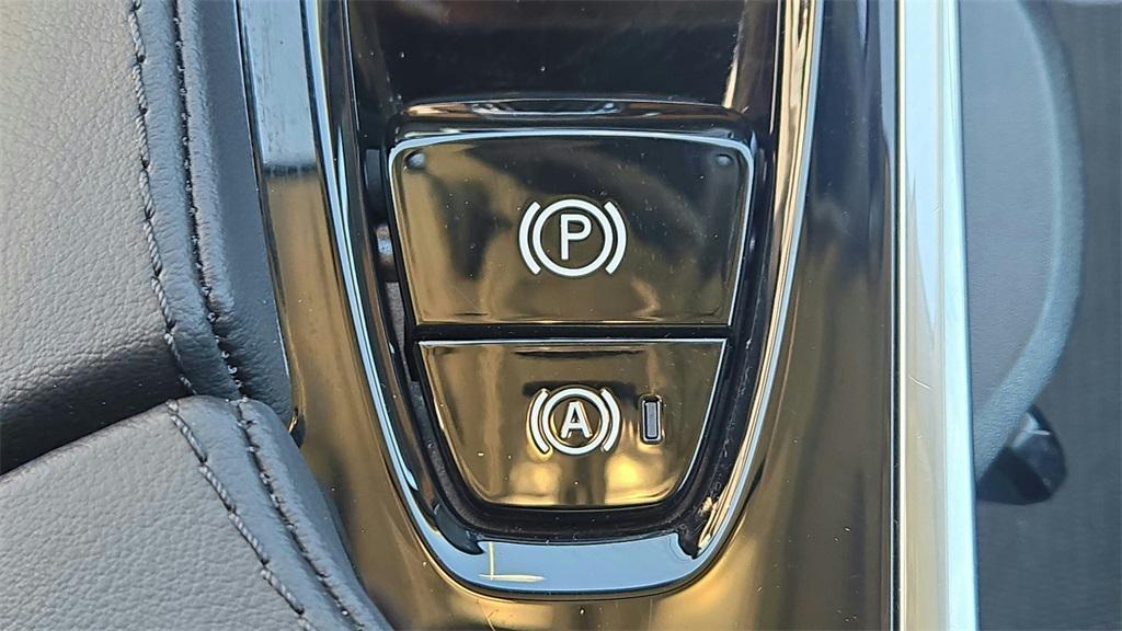 used 2025 Volvo XC90 Plug-In Hybrid car, priced at $59,294