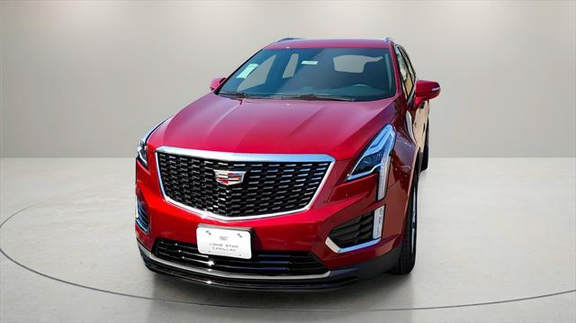 new 2025 Cadillac XT5 car, priced at $44,125