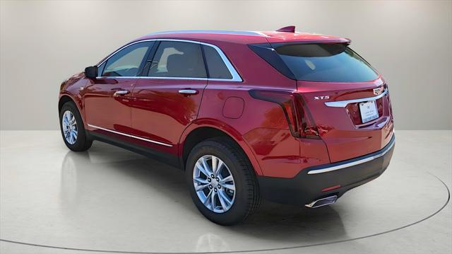 new 2025 Cadillac XT5 car, priced at $44,125