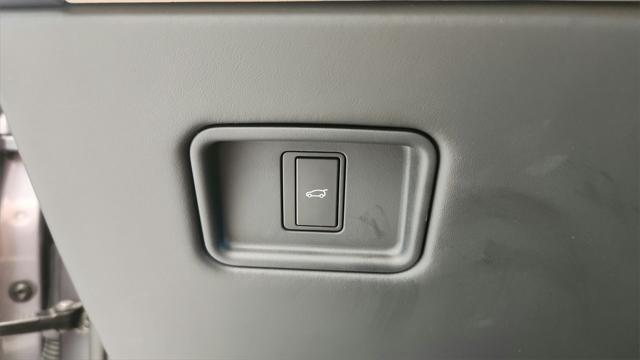 used 2025 Land Rover Range Rover car, priced at $195,000