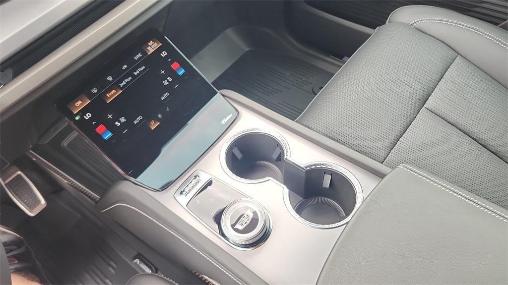 new 2026 Cadillac VISTIQ car, priced at $80,910
