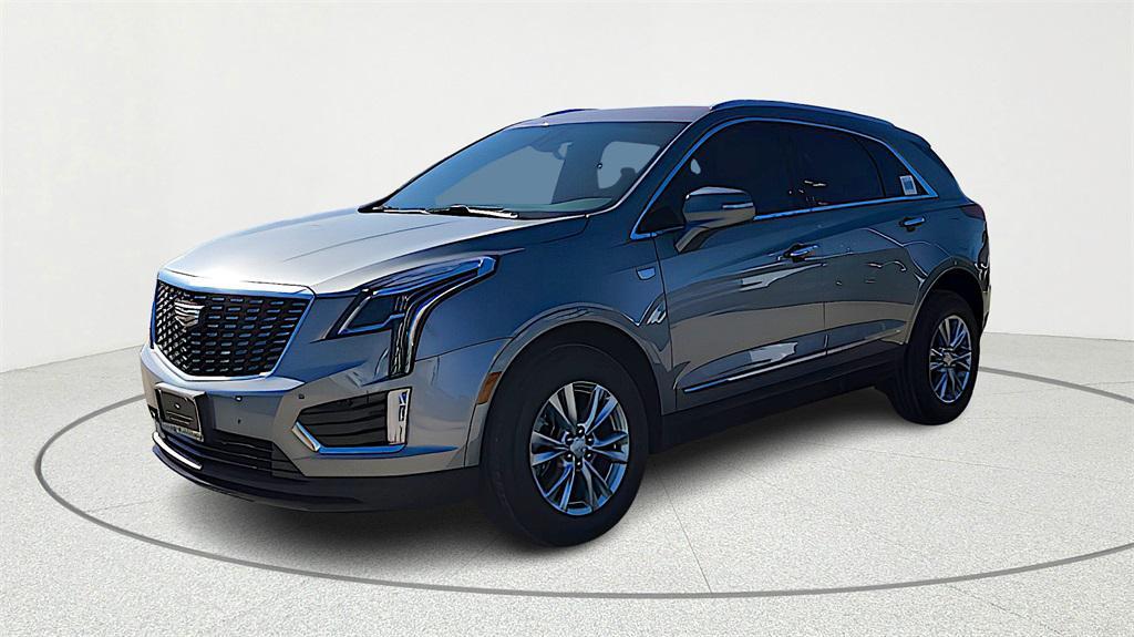 new 2025 Cadillac XT5 car, priced at $45,212