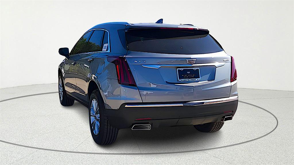 new 2025 Cadillac XT5 car, priced at $45,212
