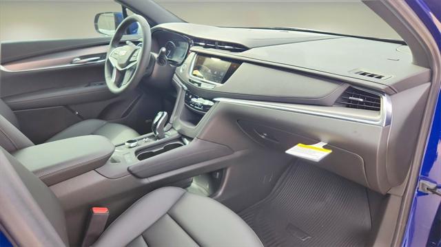 new 2025 Cadillac XT5 car, priced at $46,734
