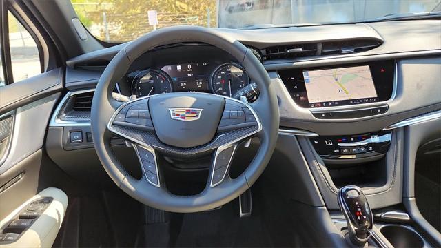 new 2025 Cadillac XT5 car, priced at $58,780