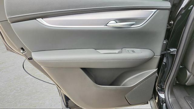 new 2025 Cadillac XT5 car, priced at $48,229
