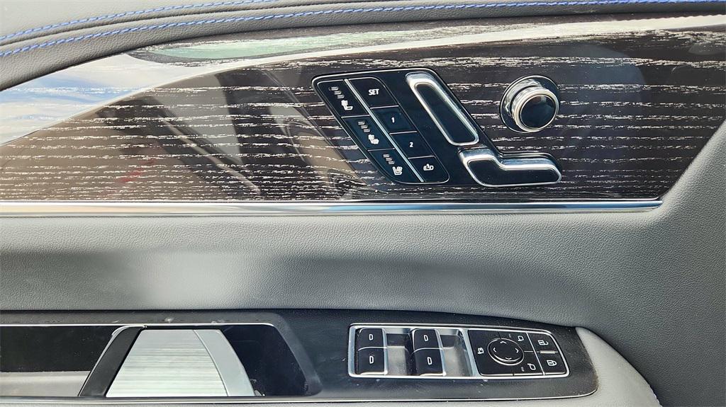 new 2025 Cadillac Escalade IQ car, priced at $133,585