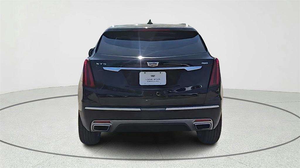 used 2025 Cadillac XT5 car, priced at $40,194