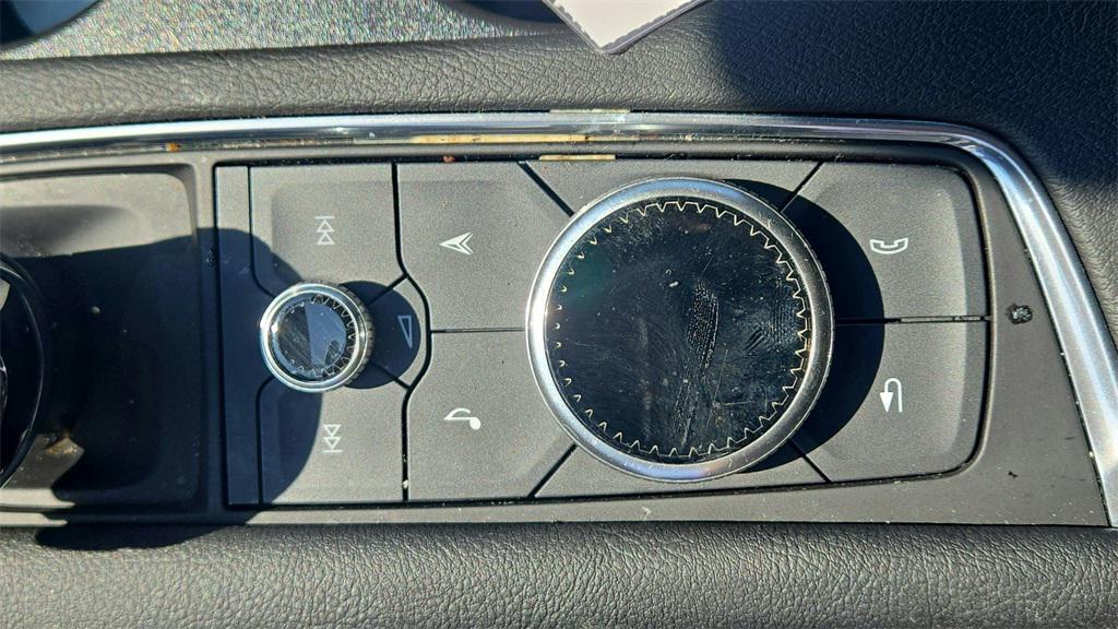 used 2025 Cadillac XT5 car, priced at $40,194