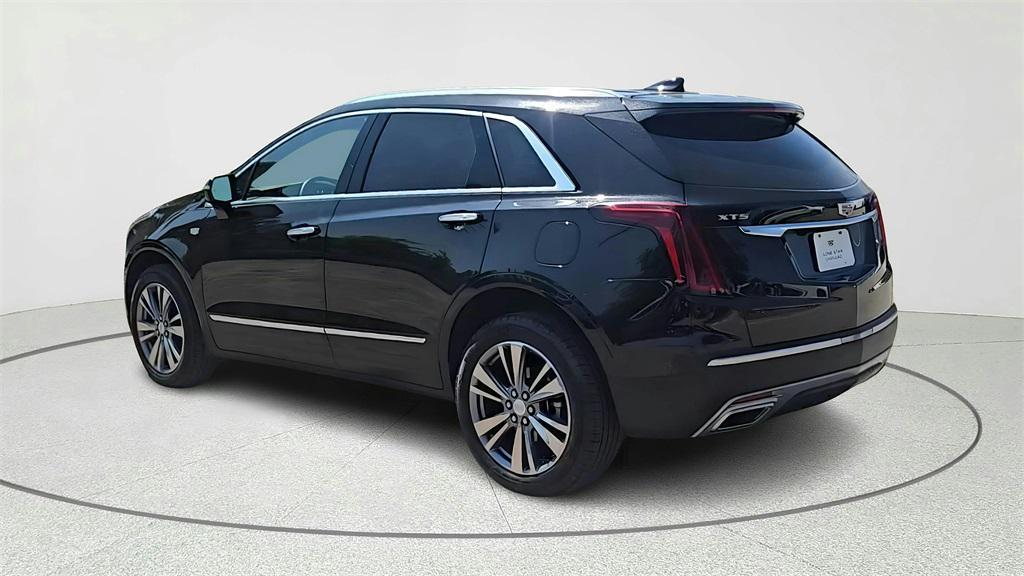 used 2025 Cadillac XT5 car, priced at $40,194