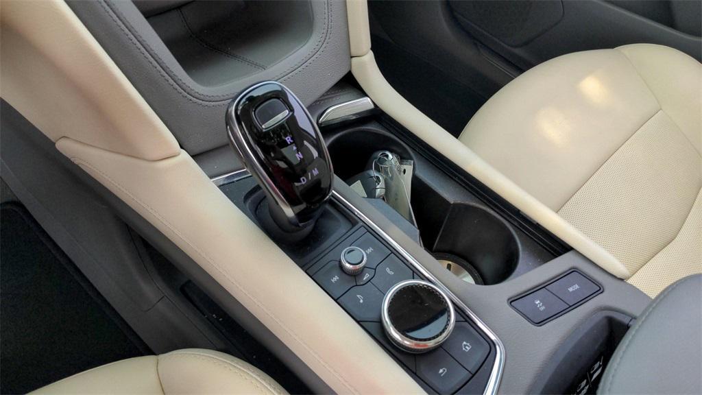 used 2020 Cadillac XT5 car, priced at $23,200