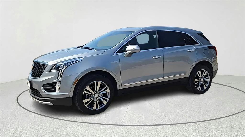 used 2025 Cadillac XT5 car, priced at $41,900