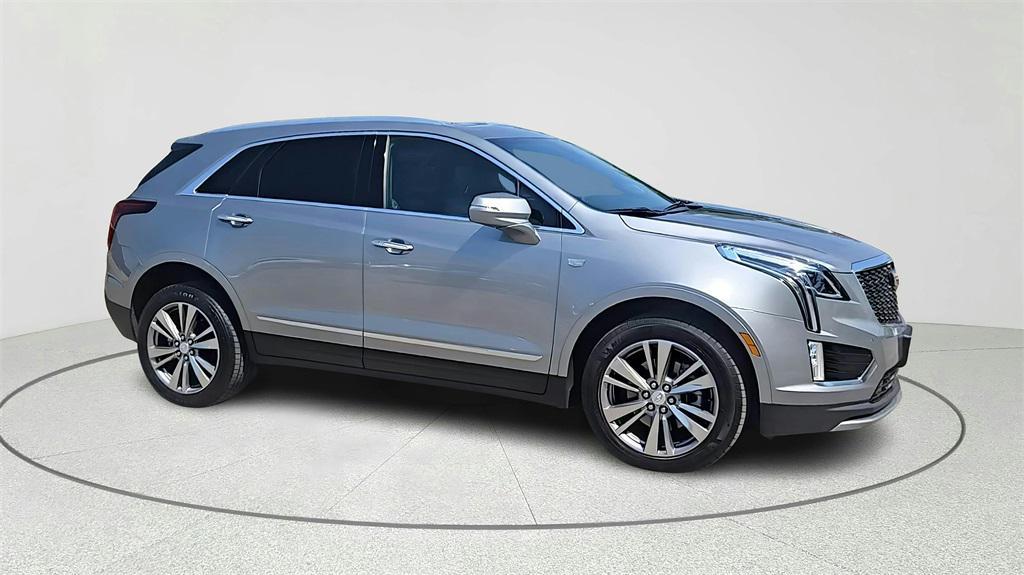used 2025 Cadillac XT5 car, priced at $41,900