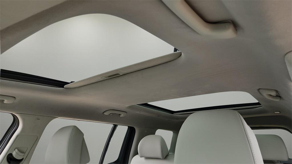 used 2024 Hyundai Santa Fe car, priced at $39,900