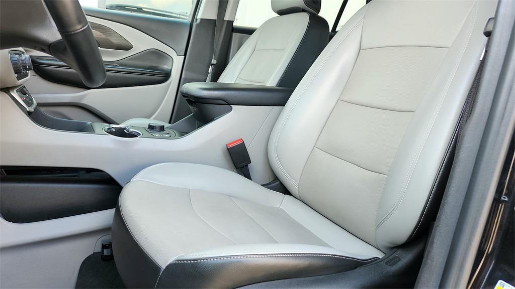 used 2023 GMC Terrain car, priced at $25,700