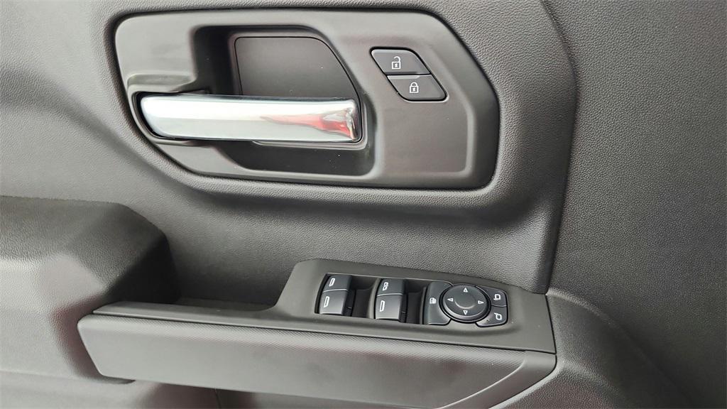 used 2025 Chevrolet Silverado 1500 car, priced at $38,000