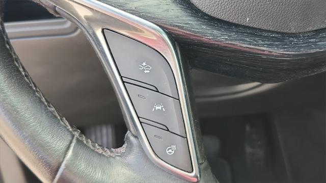 used 2022 Cadillac XT5 car, priced at $34,500