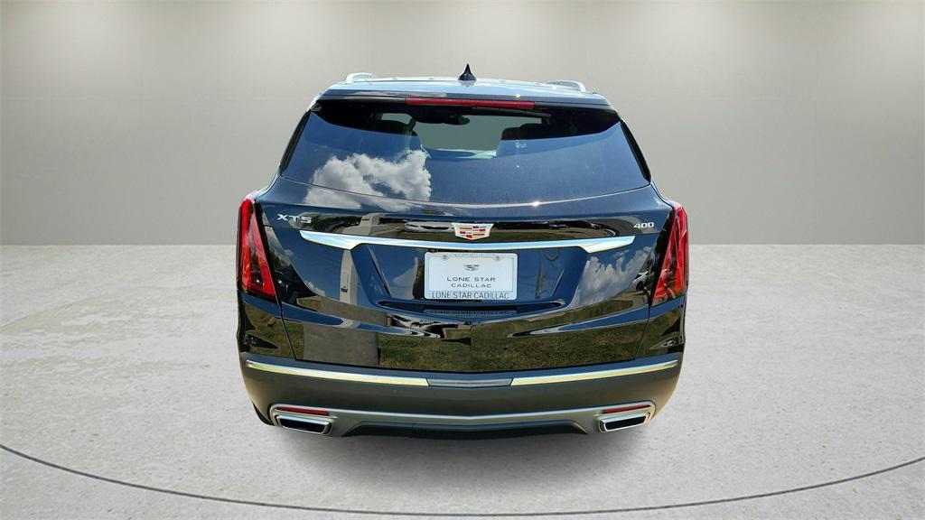 new 2025 Cadillac XT5 car, priced at $56,080