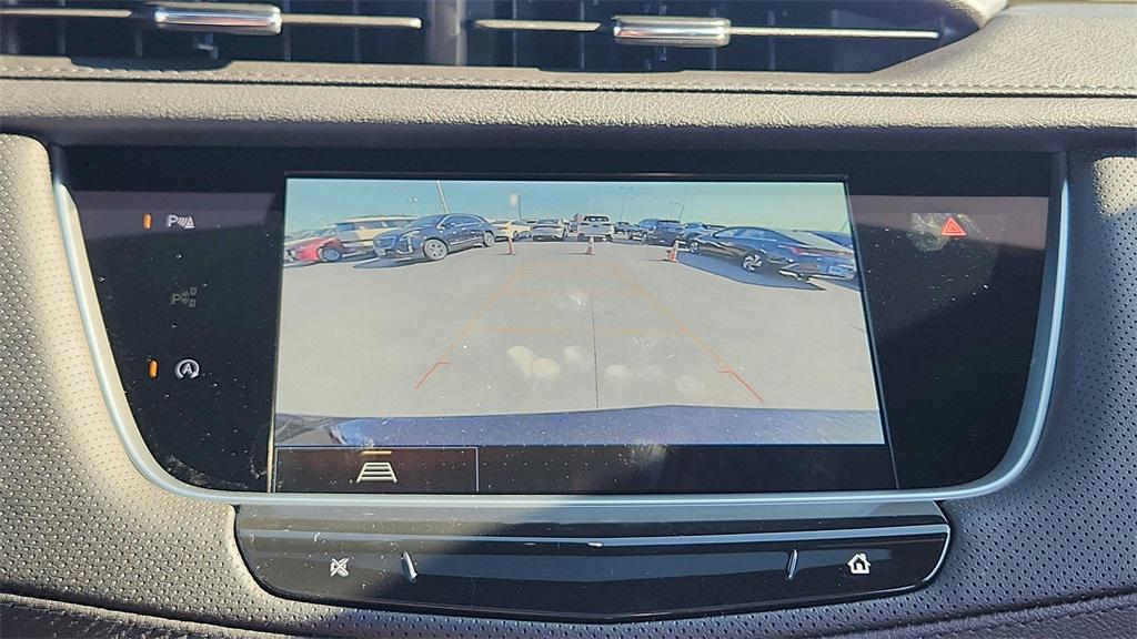 new 2025 Cadillac XT5 car, priced at $54,228