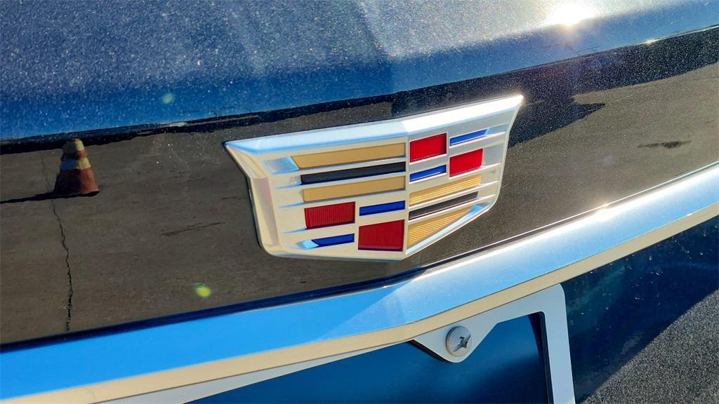 new 2025 Cadillac XT5 car, priced at $54,228