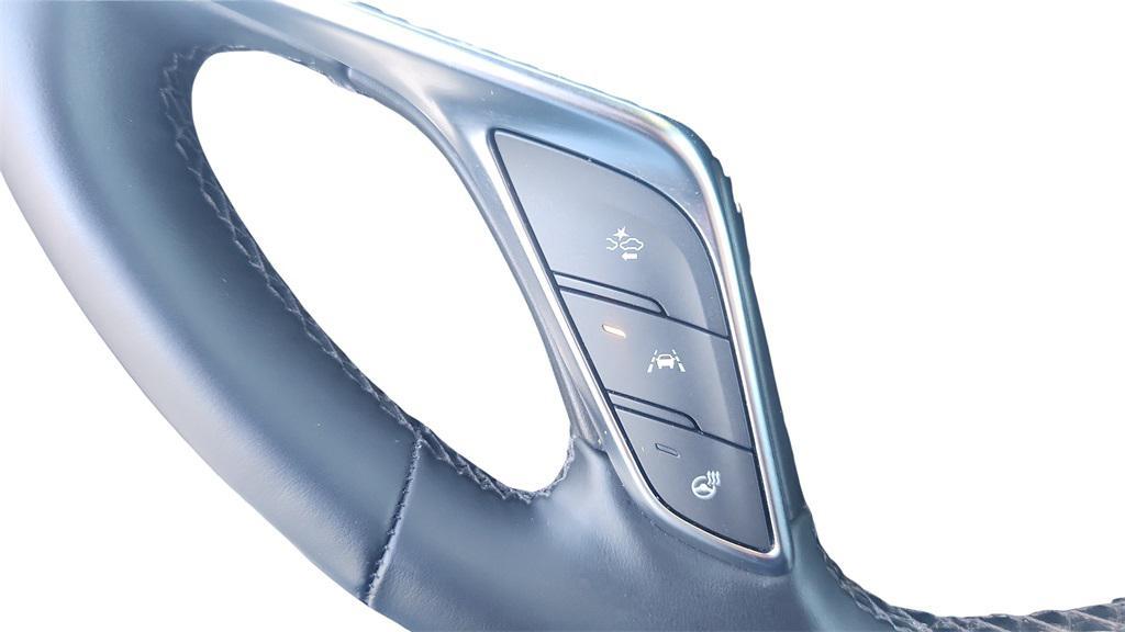 used 2025 Cadillac XT5 car, priced at $40,500