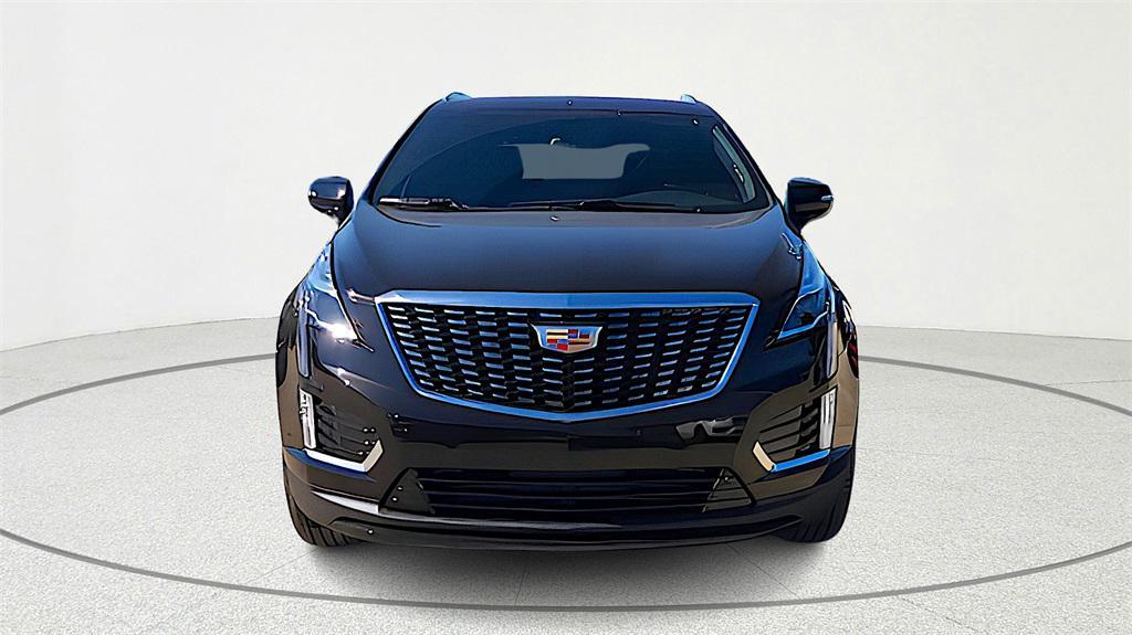 new 2025 Cadillac XT5 car, priced at $45,825