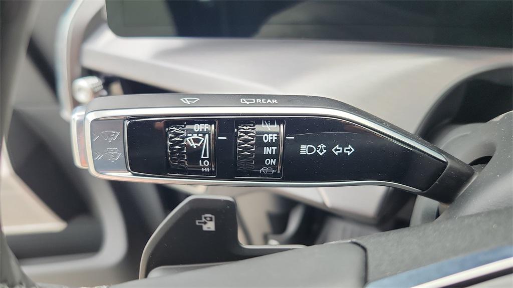 new 2026 Cadillac VISTIQ car, priced at $83,708