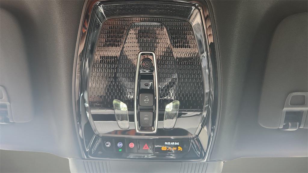 new 2026 Cadillac VISTIQ car, priced at $83,708