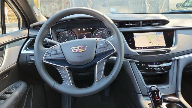 new 2025 Cadillac XT5 car, priced at $52,100