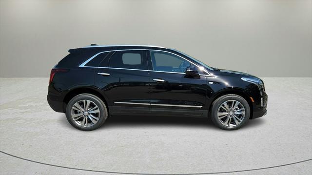 new 2025 Cadillac XT5 car, priced at $52,100