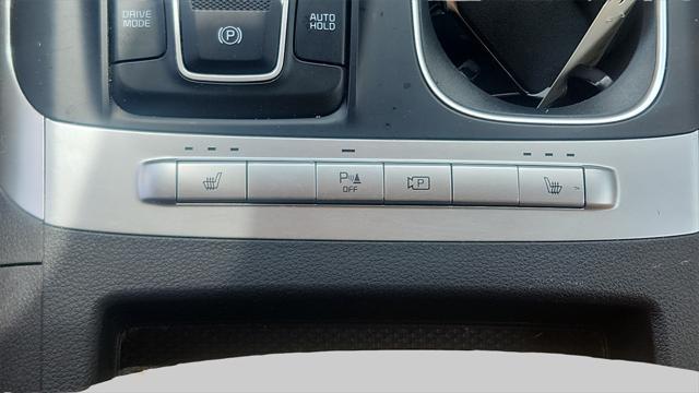 used 2022 Kia Carnival car, priced at $31,000