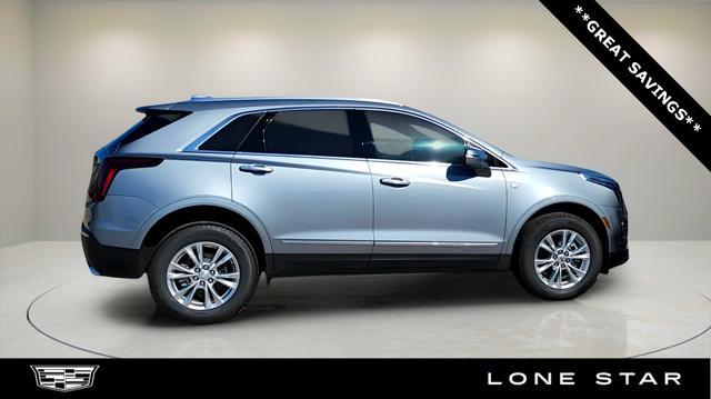 new 2025 Cadillac XT5 car, priced at $45,810