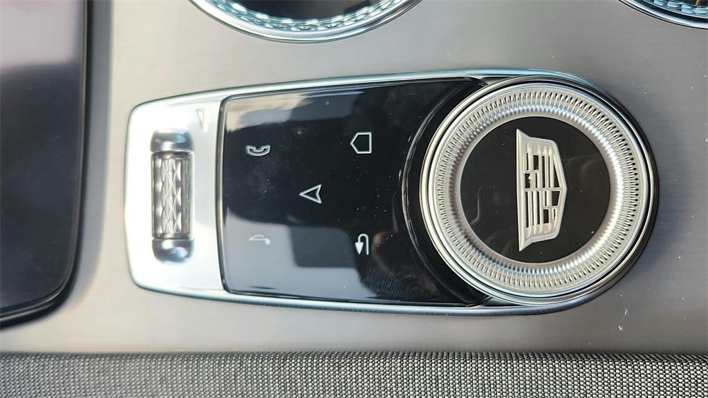 new 2026 Cadillac VISTIQ car, priced at $95,565
