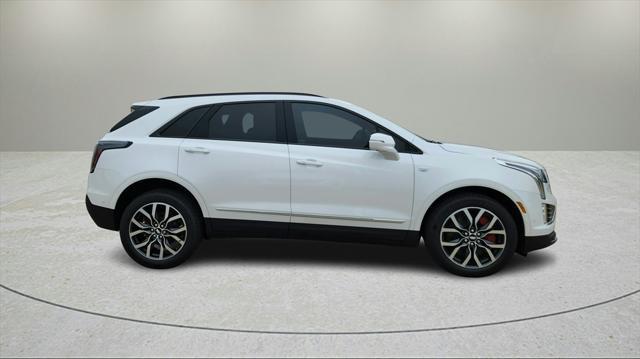 new 2025 Cadillac XT5 car, priced at $64,180