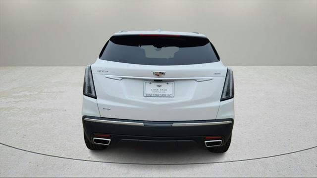 new 2025 Cadillac XT5 car, priced at $65,675