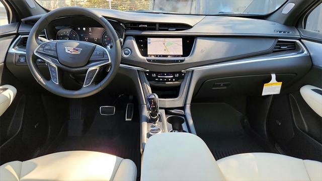 new 2025 Cadillac XT5 car, priced at $65,675