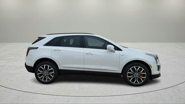 new 2025 Cadillac XT5 car, priced at $65,675