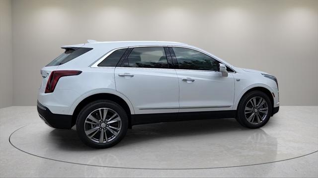new 2025 Cadillac XT5 car, priced at $55,715
