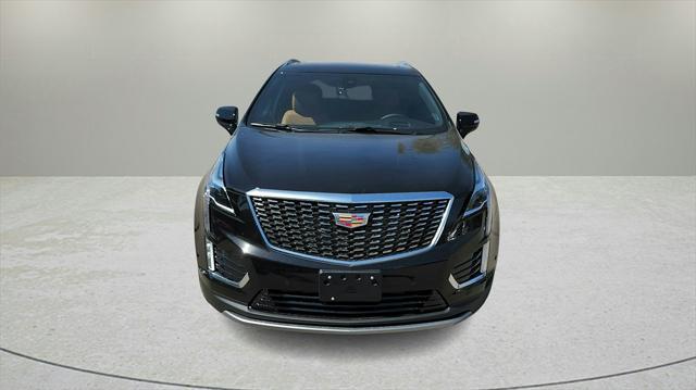 new 2025 Cadillac XT5 car, priced at $52,580