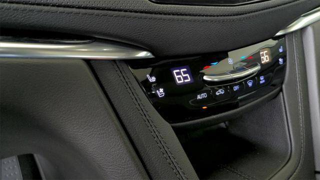 used 2022 Cadillac XT5 car, priced at $28,900