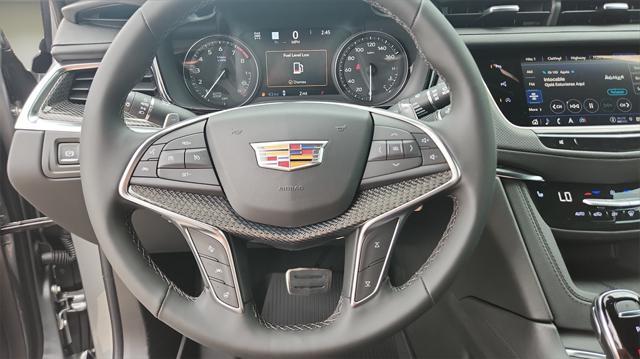 new 2025 Cadillac XT5 car, priced at $63,250