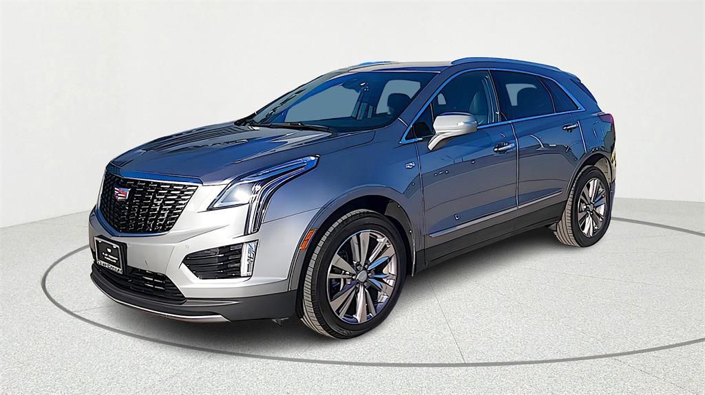 used 2025 Cadillac XT5 car, priced at $40,500