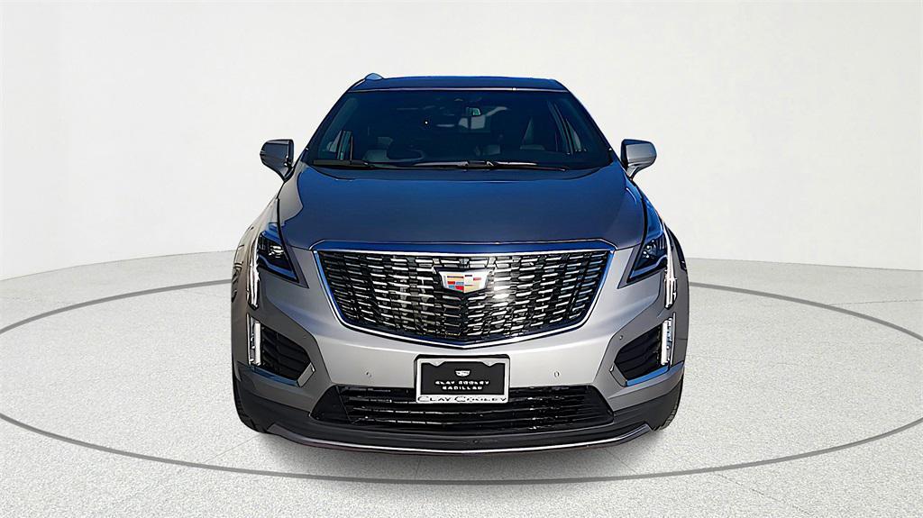 used 2025 Cadillac XT5 car, priced at $40,500