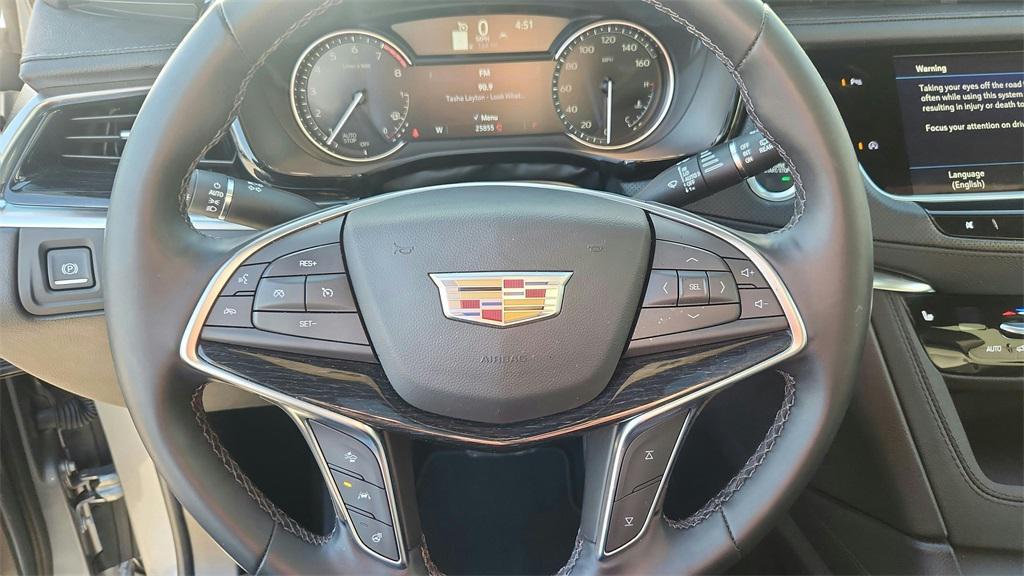 used 2025 Cadillac XT5 car, priced at $40,500