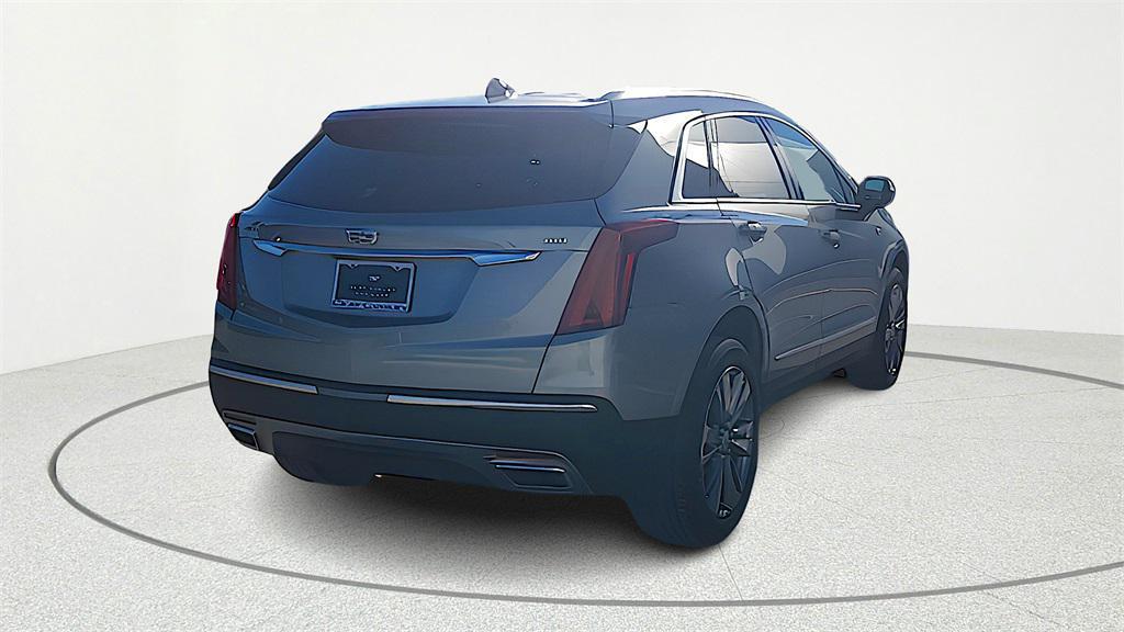 used 2025 Cadillac XT5 car, priced at $40,500