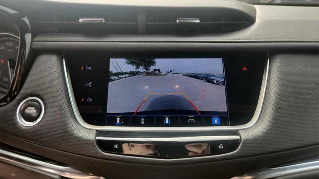 used 2022 Cadillac XT5 car, priced at $33,900